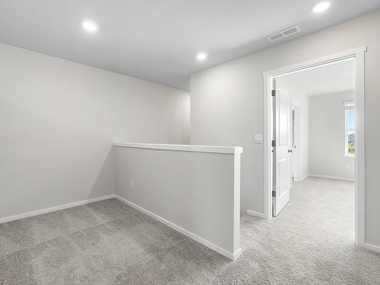 3435 SW Thomas Ave — Photo 8