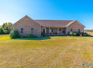 2104 Lindsay Ln S, Athens, AL 35613