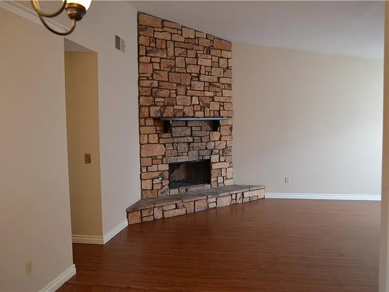 13073 Navajo Rd — Photo 6
