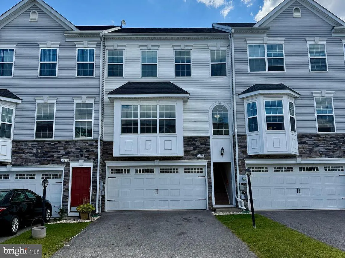 10378 Lantern Ln photo 1