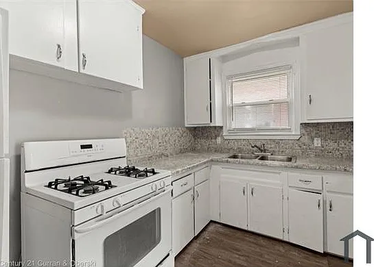 4268 Cortland St #2 — Photo 9