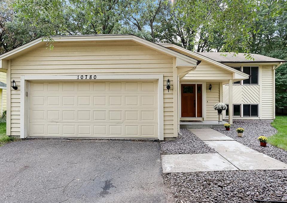 1st image of 10780 Linwood Forest Dr