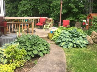 627 Ravencrest Rd, Pittsburgh, PA 15215