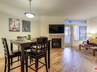 1060 S Glendon Ave #3131, Los Angeles, CA 90024