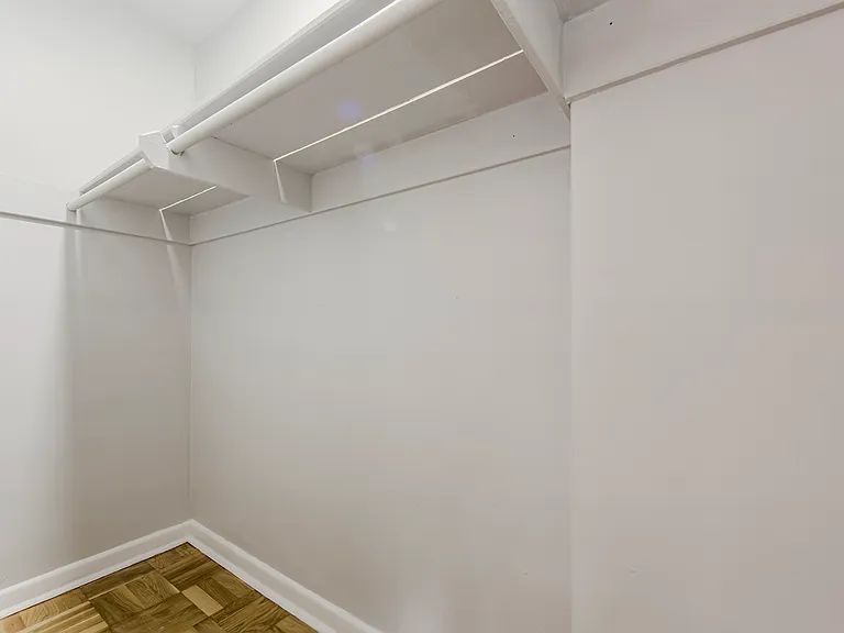 130 Jameson Ave — Photo 48