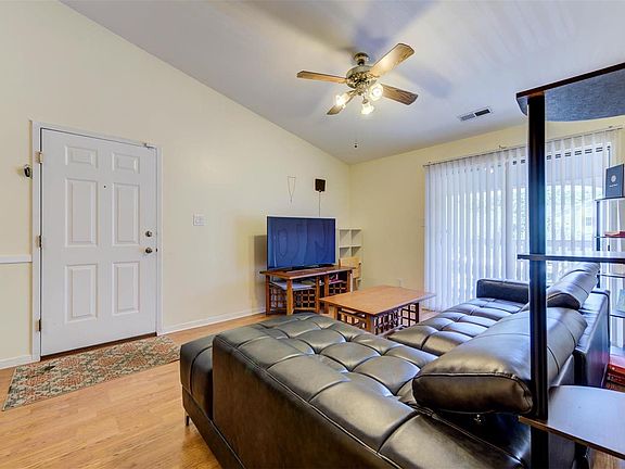2nd image of 1942 Marine Terrace Dr APT K