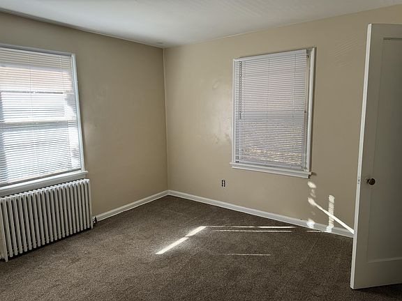 4th image of 305 E 1st Ave APT 3