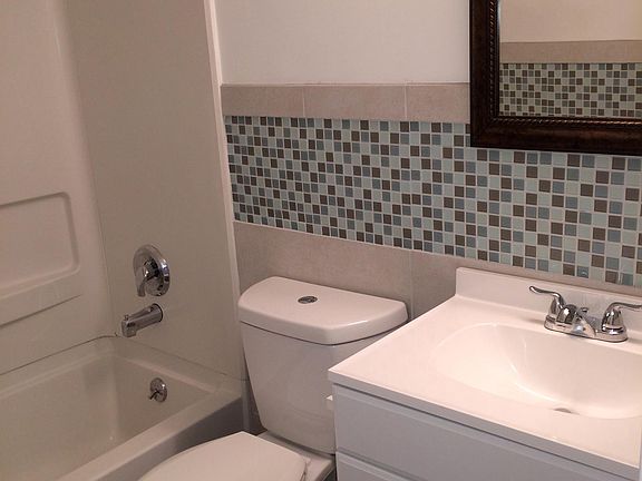 5th image of 203 Rock St Floor 1
