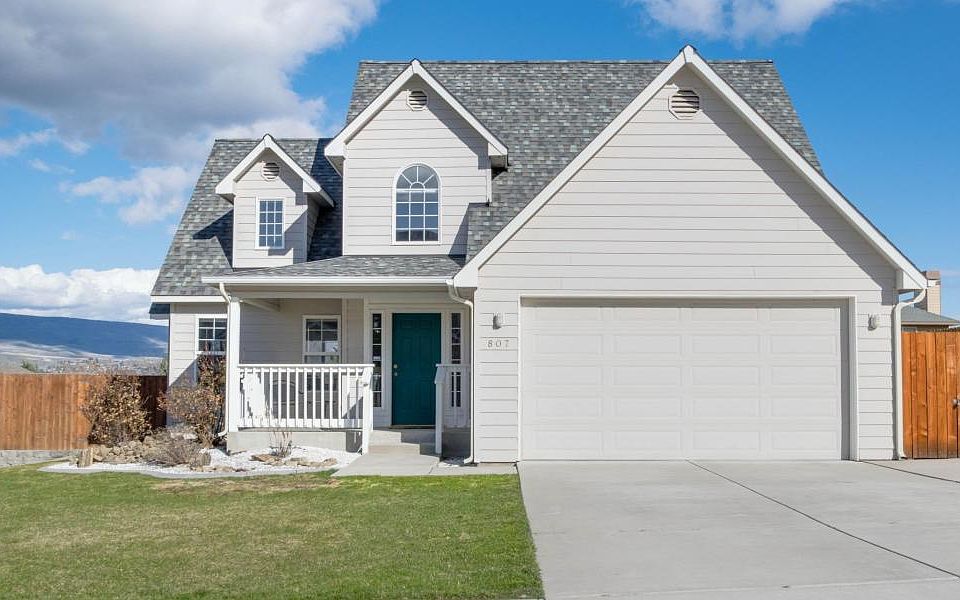 1st image of 807 Willowbrook Dr