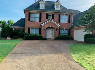 498 Thornbuck Cv, Collierville, TN 38017