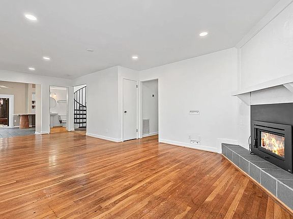5th image of 123 Windsor Cir