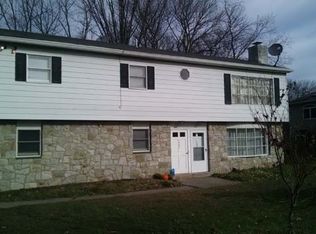 1263 Woodmere Dr, Pottstown, PA 19464