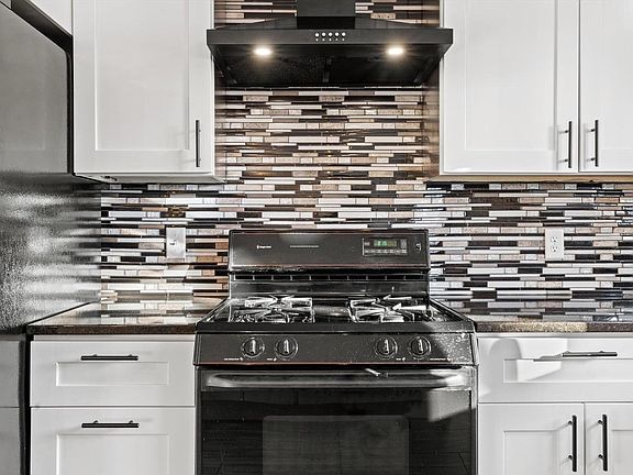 5th image of 1770 Main STREET