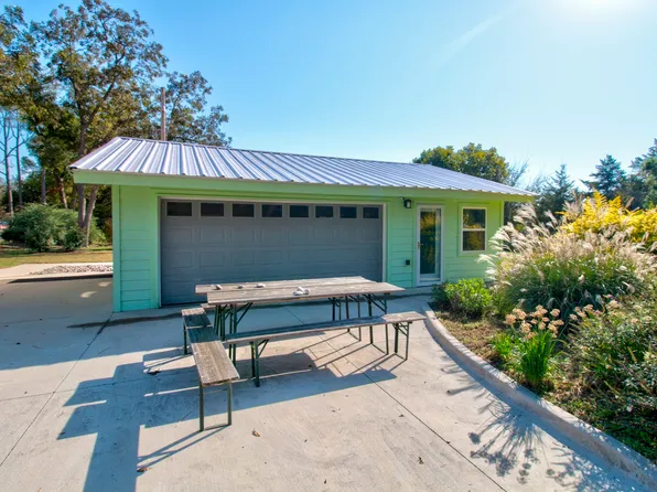 227 Newcastle Dr, Gordonville, TX 76245