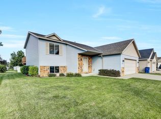 1012 Sequoia Ave, Saint Cloud, MN 56303