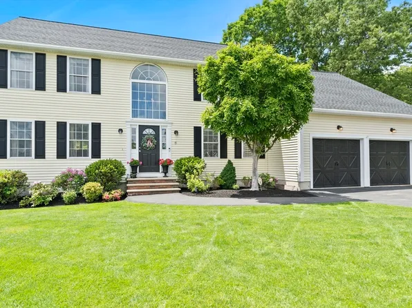 15 Cronin Way, Woburn, MA 01801