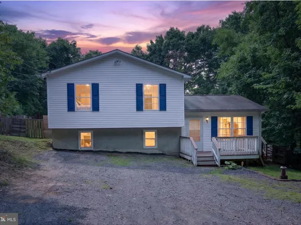 109 Gannentaha Trl, Winchester, VA 22602