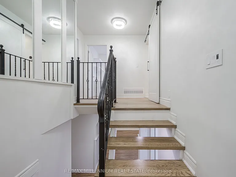 1285 Rebecca St — Photo 37