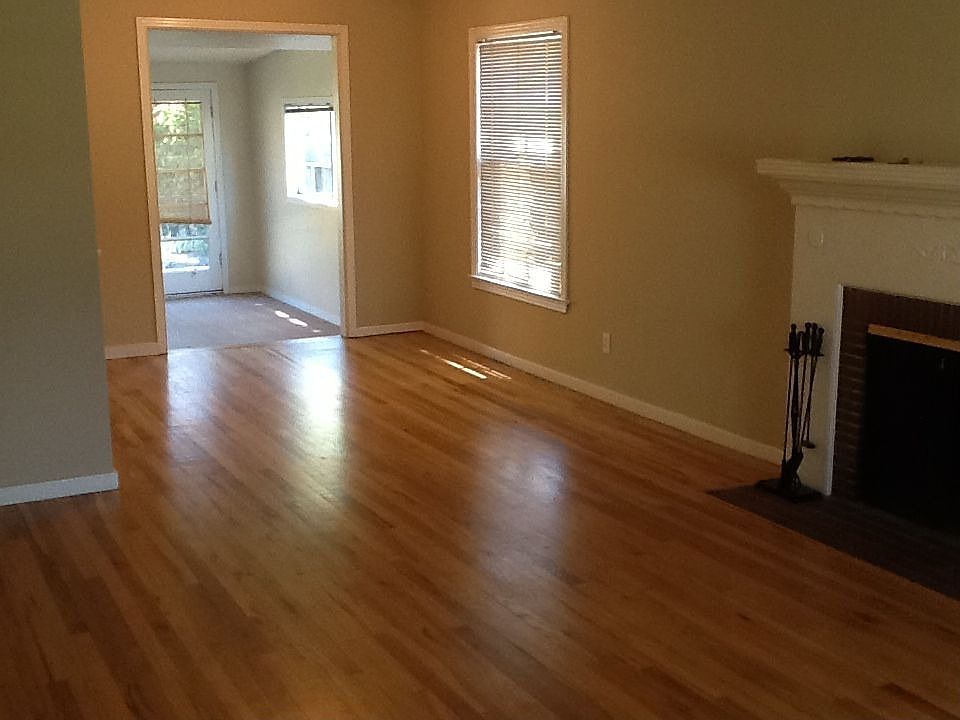 2nd image of 179 Tivoli Way