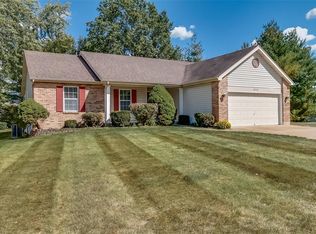 1025 Seine Dr, Lake Saint Louis, MO