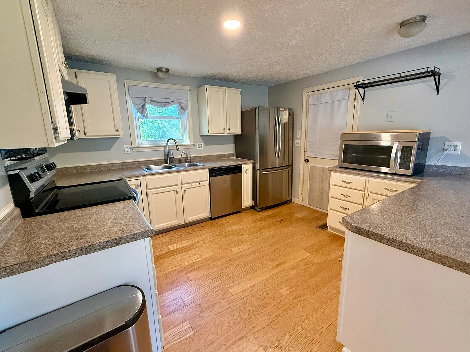 50 Buttonwood Road - 1 — Photo 3