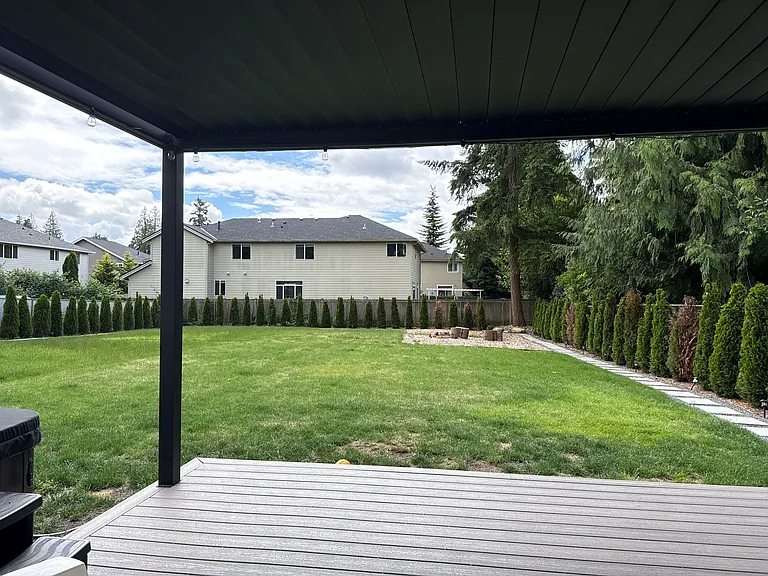914 198th Pl SW — Photo 2