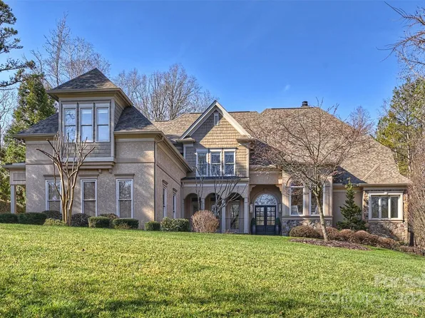 4004 Blossom Hill Dr, Matthews, NC 28104