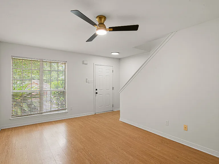 981 Dickenson Ave #981 — Photo 22