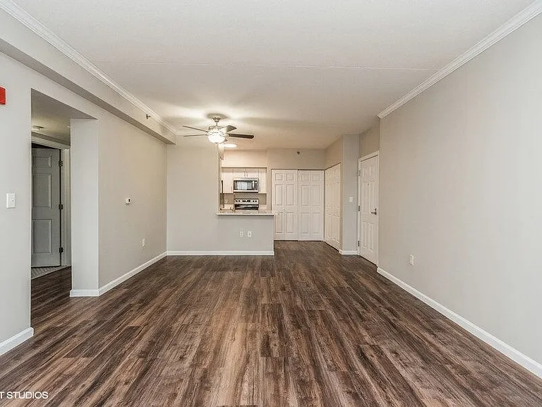 Cloverleaf Apartments — Photo 38