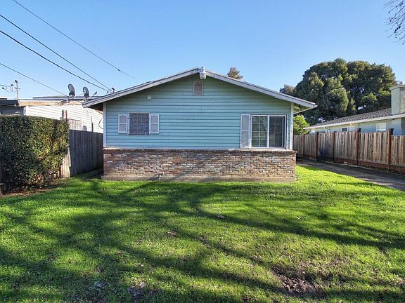 4th image of 1174 Laurel Ave