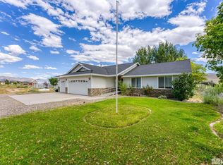 215 Nugget Ln, Dayton, NV 89403