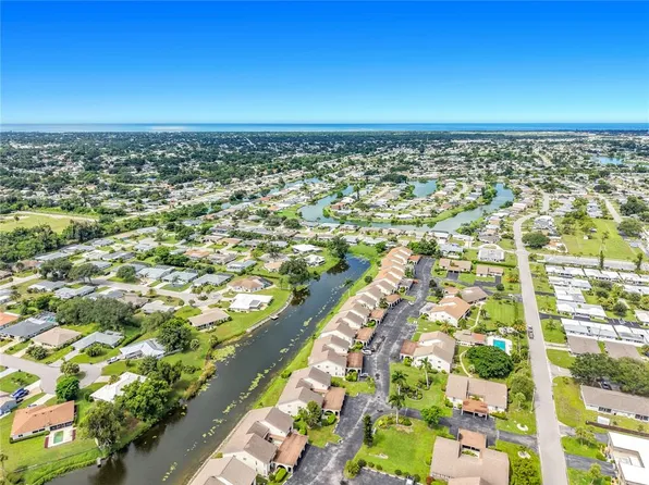 1759 LAKE PLACE #1759B, VENICE, FL 34293