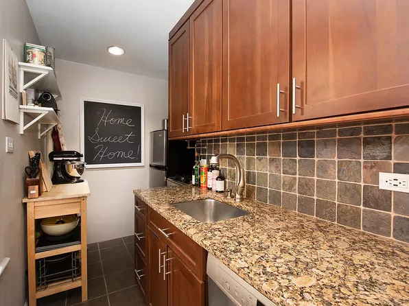 741 West End Avenue 3C image 4 of 5