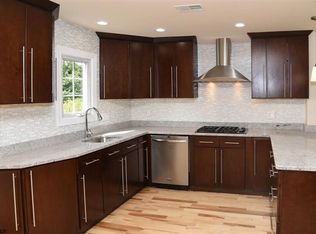 320 W Vernon Ave, Linwood, NJ 08221