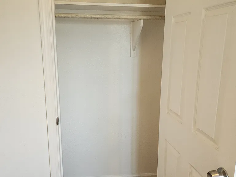 1005 Callen St — Photo 6