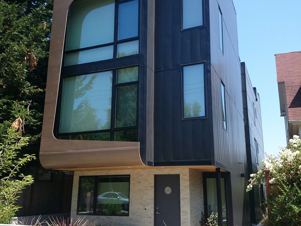 2nd image of 1104 18th Ave