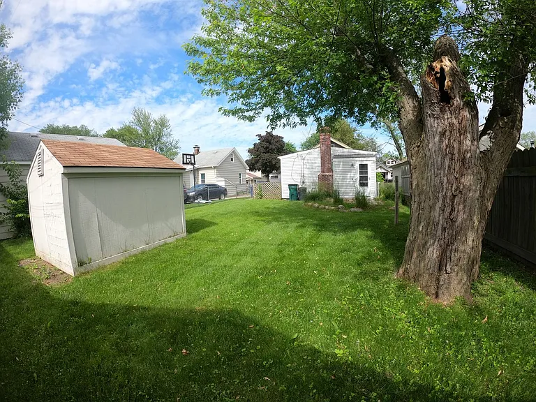 3599 Royal Ave — Photo 3