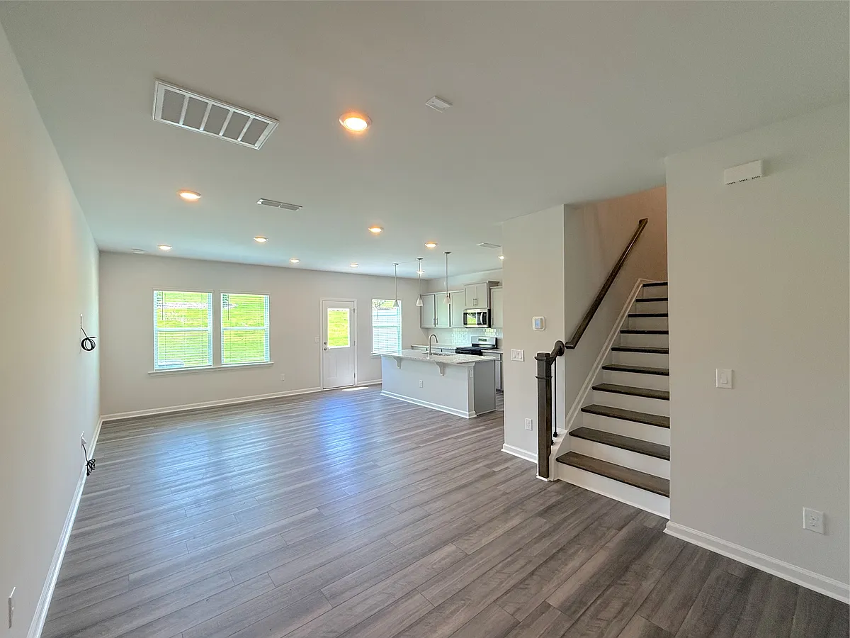 Building Photo - 6004 Enclosure Way