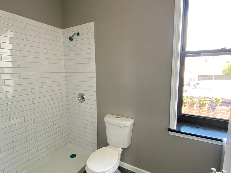 4705 Washington Blvd #B — Photo 11