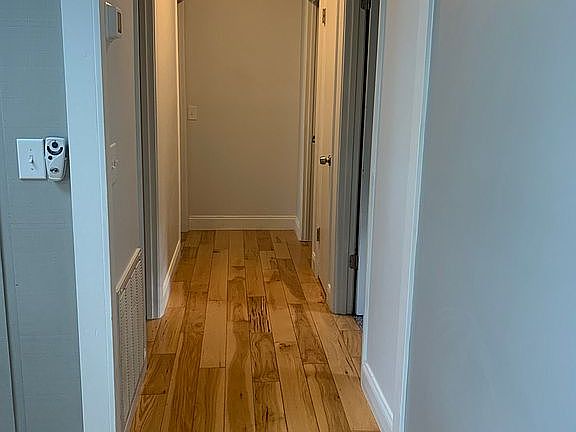 3rd image of 1005 Hollow Oak Dr