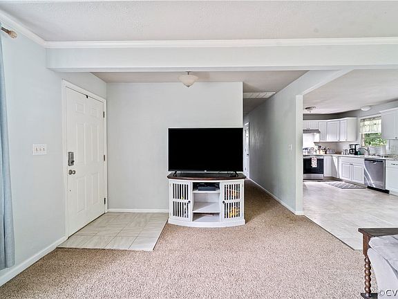 4th image of 4514 Wildwood Dr