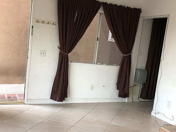 5th image of 1617 Seal Way APT A