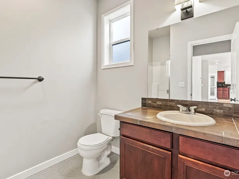 8418 153rd St E — Photo 13