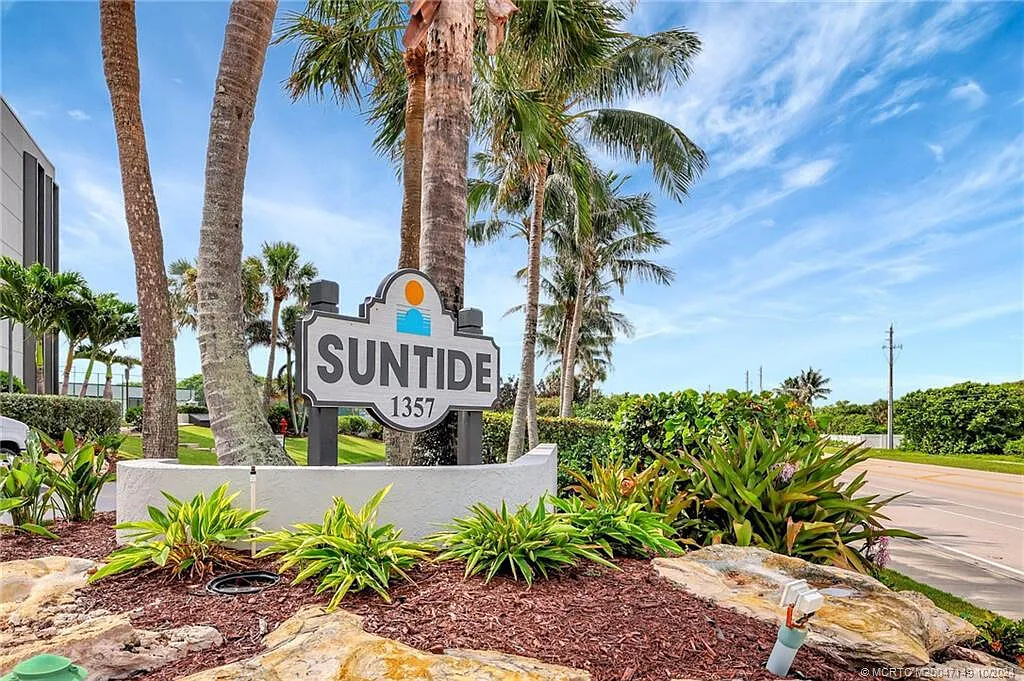 Suntide — Photo 2