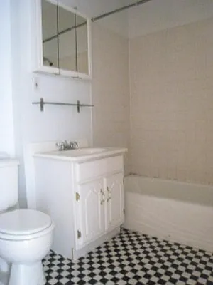 Rented by Cooper & Cooper Real Estate | media 8