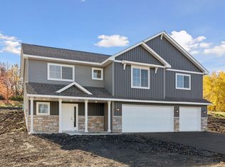 907 Harvest Dr SW, Lonsdale, MN 55046