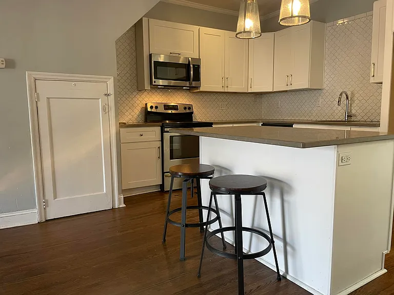 1128 Granada Ave — Photo 12