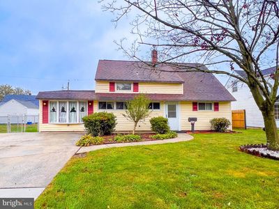 316 Crabtree Dr, Levittown, PA, 19055