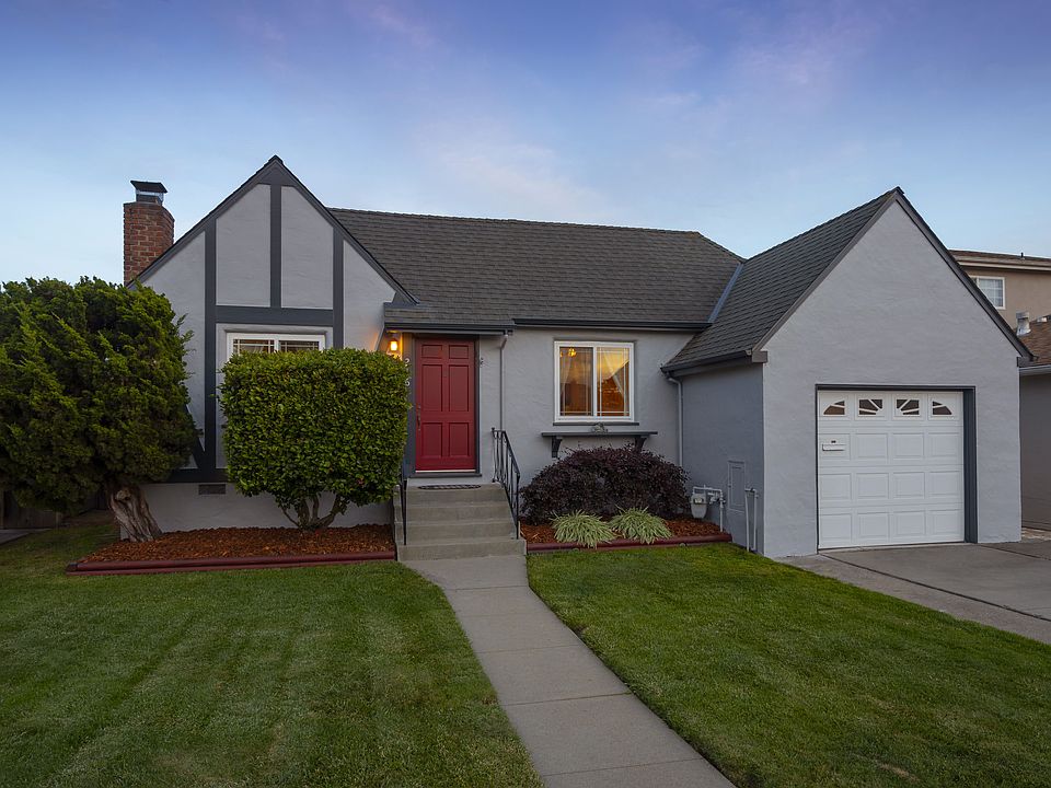 1st image of 216 Santa Clara Way