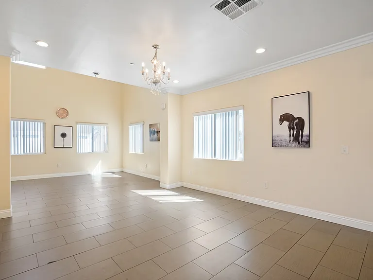 10562 Lexington St — Photo 18